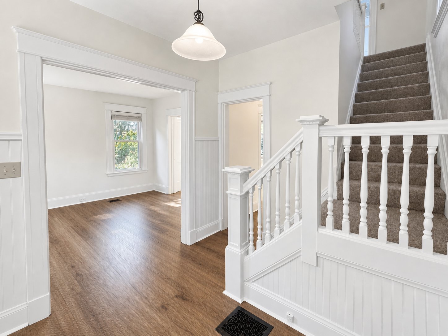 2715 Griffiths Ave – photo 2