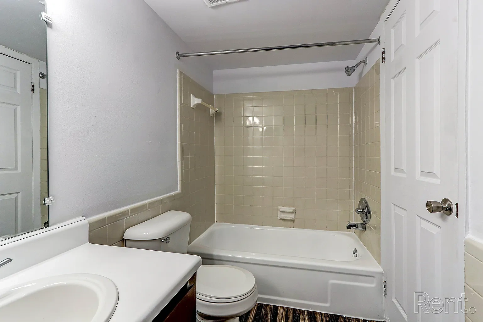 Tivoli Apartments – photo 4