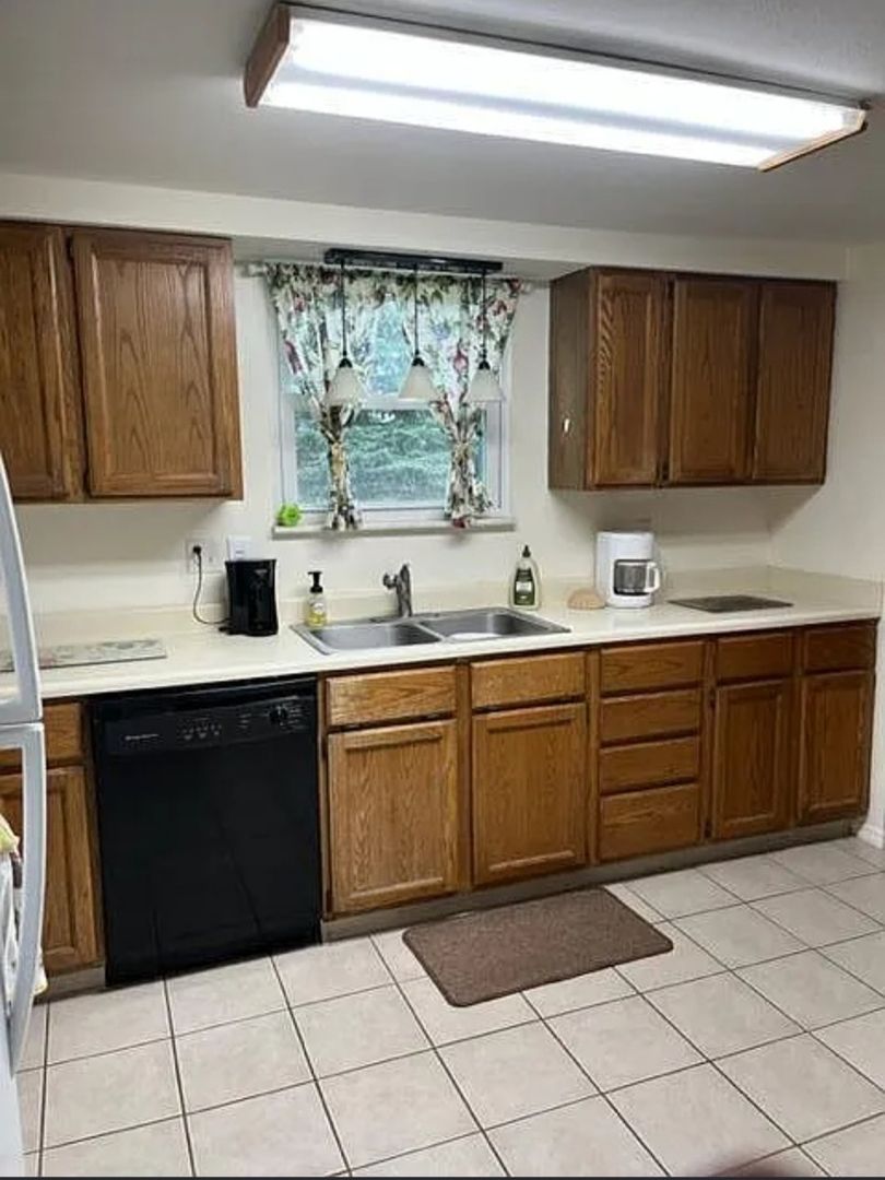 6523 Tulip Tree Ct – photo 4
