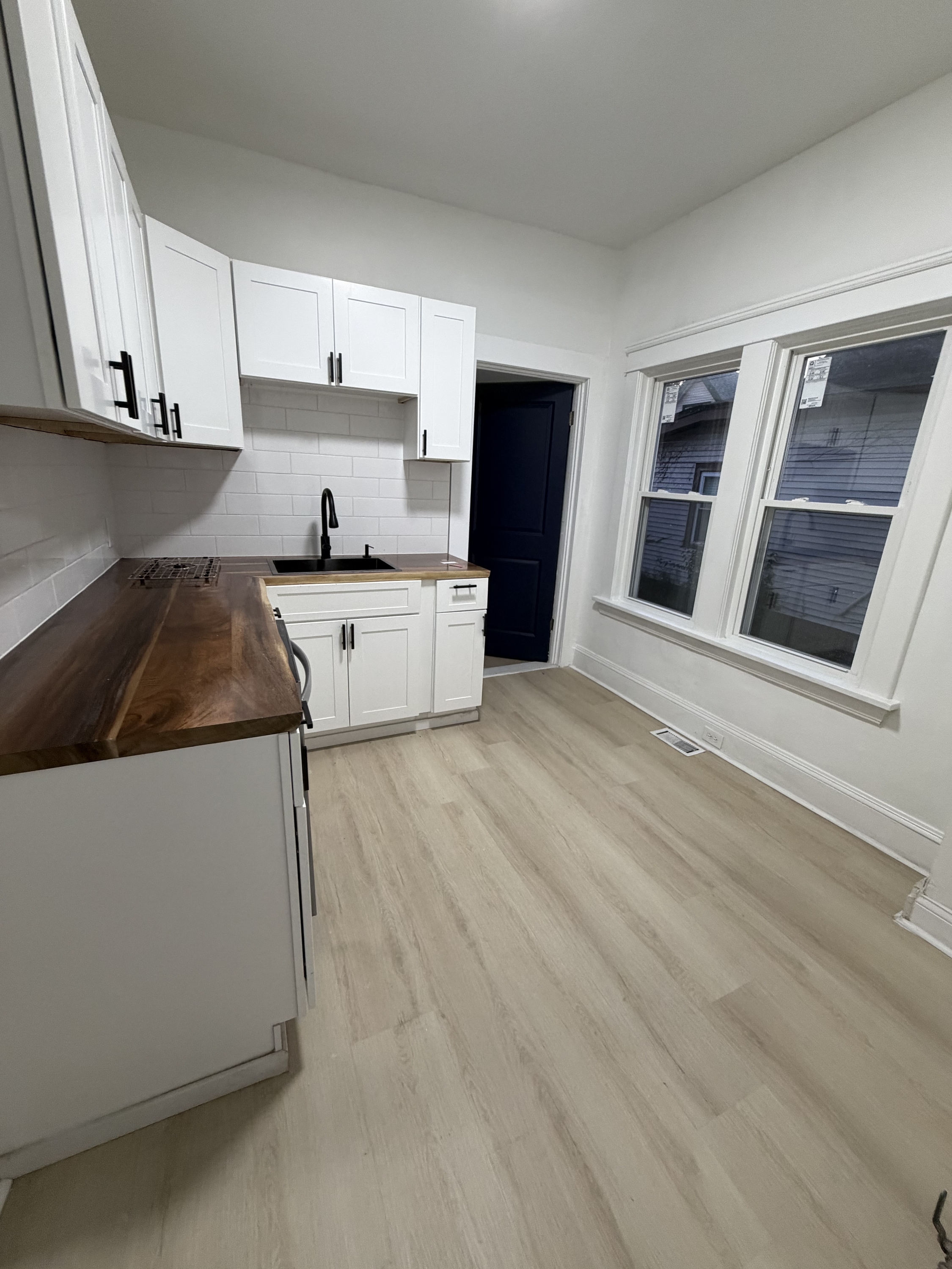 2016 Halstead Ave – photo 4