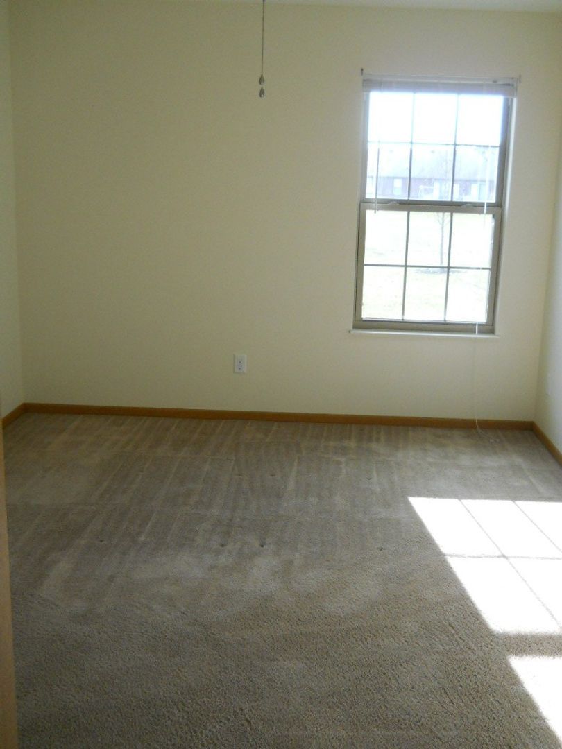 2240 Morning Glory Dr unit 2240-E Morning Glory Dr. – photo 3