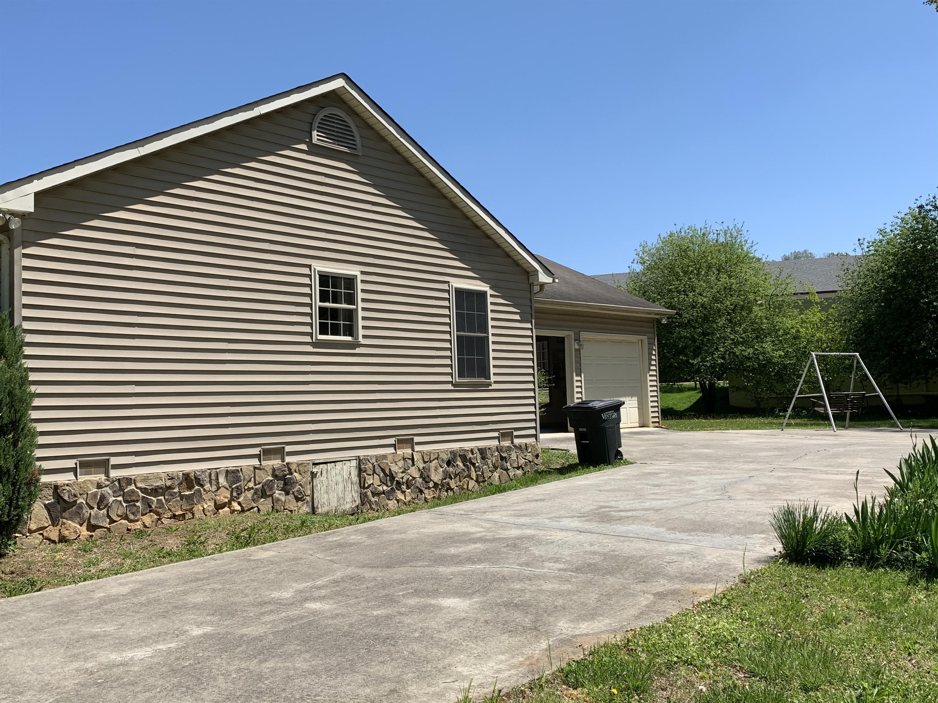 122 Church St – photo 2
