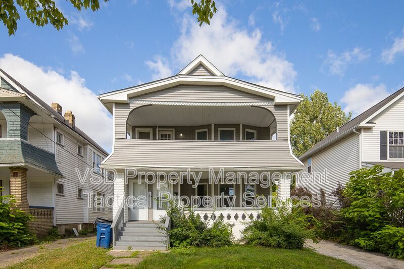 3692 E 147th St – photo 1