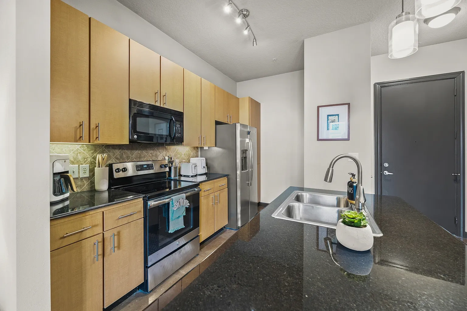 Millennium Westshore – photo 5