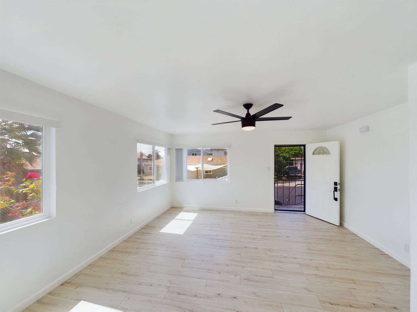 6715 N Elman St unit 6715 – photo 5