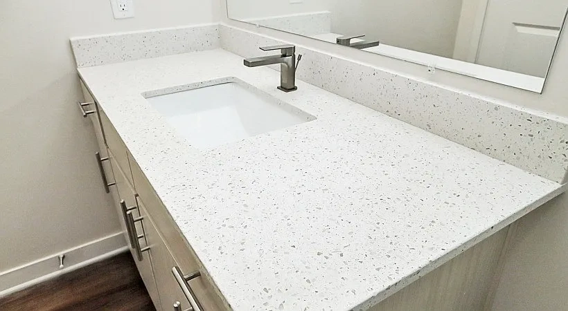 1100 Apex – photo 1