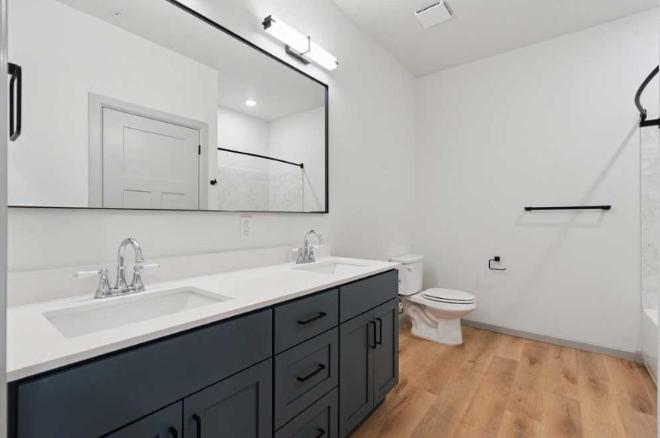 2100 N Sooner Rd – photo 2