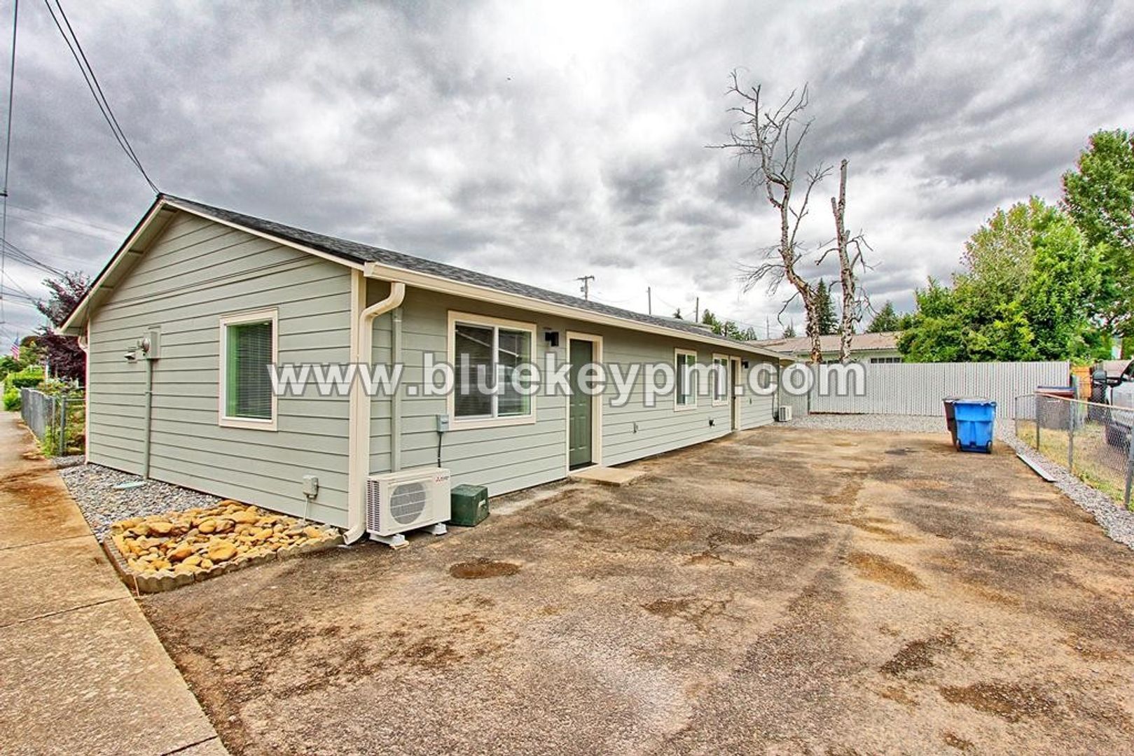 2907 Main St – photo 1