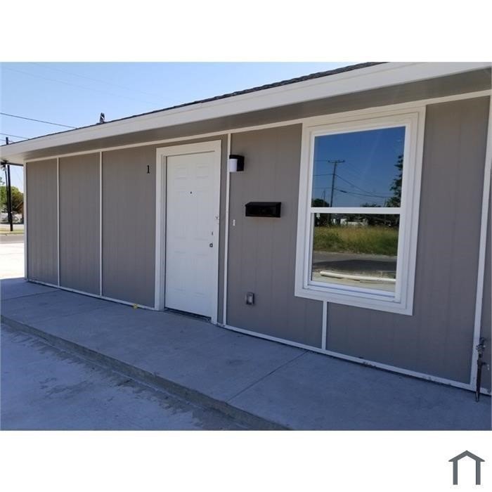 2937 Ruth St – photo 1