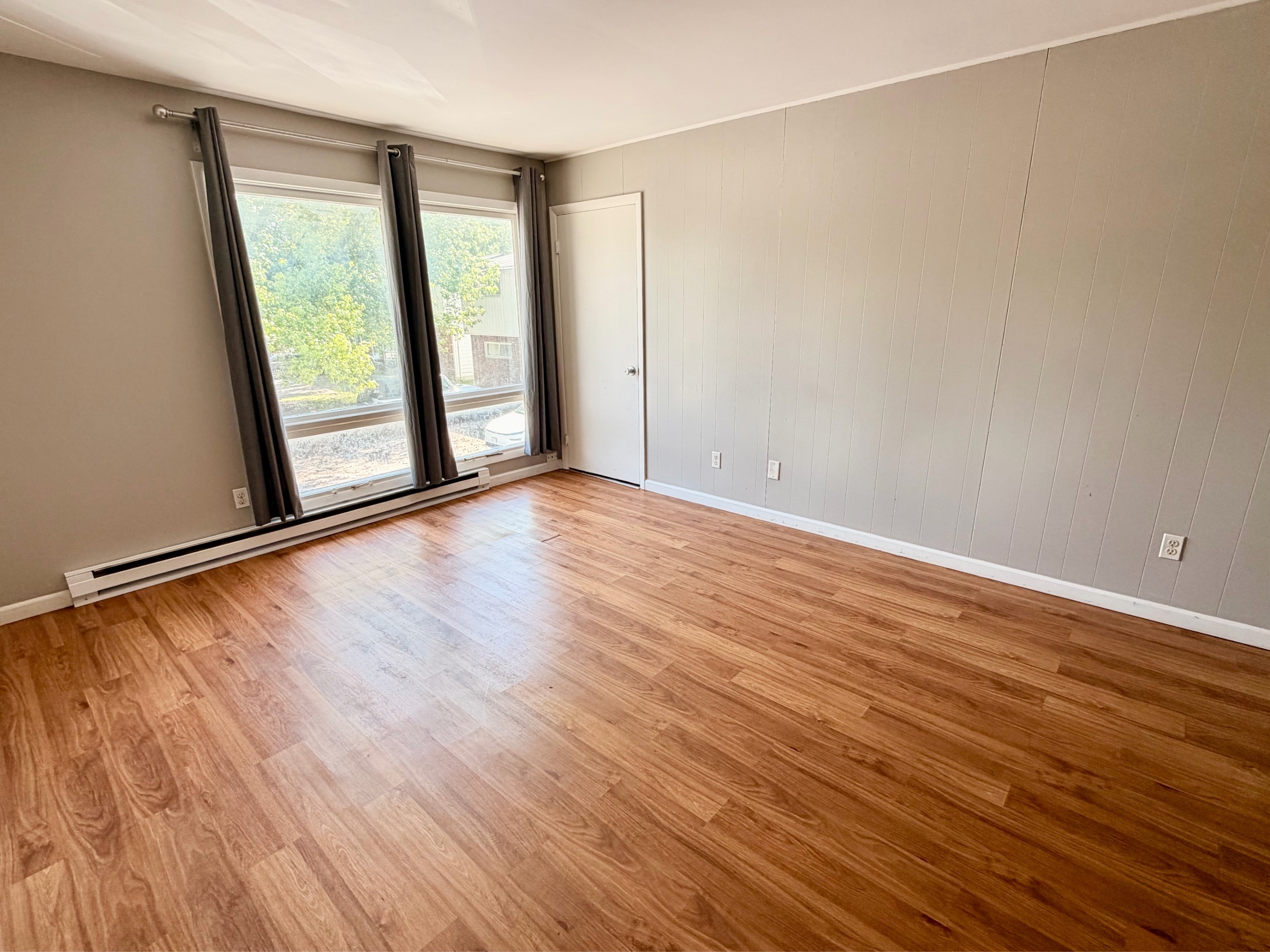 627 Bryan Ave unit 9 – photo 3