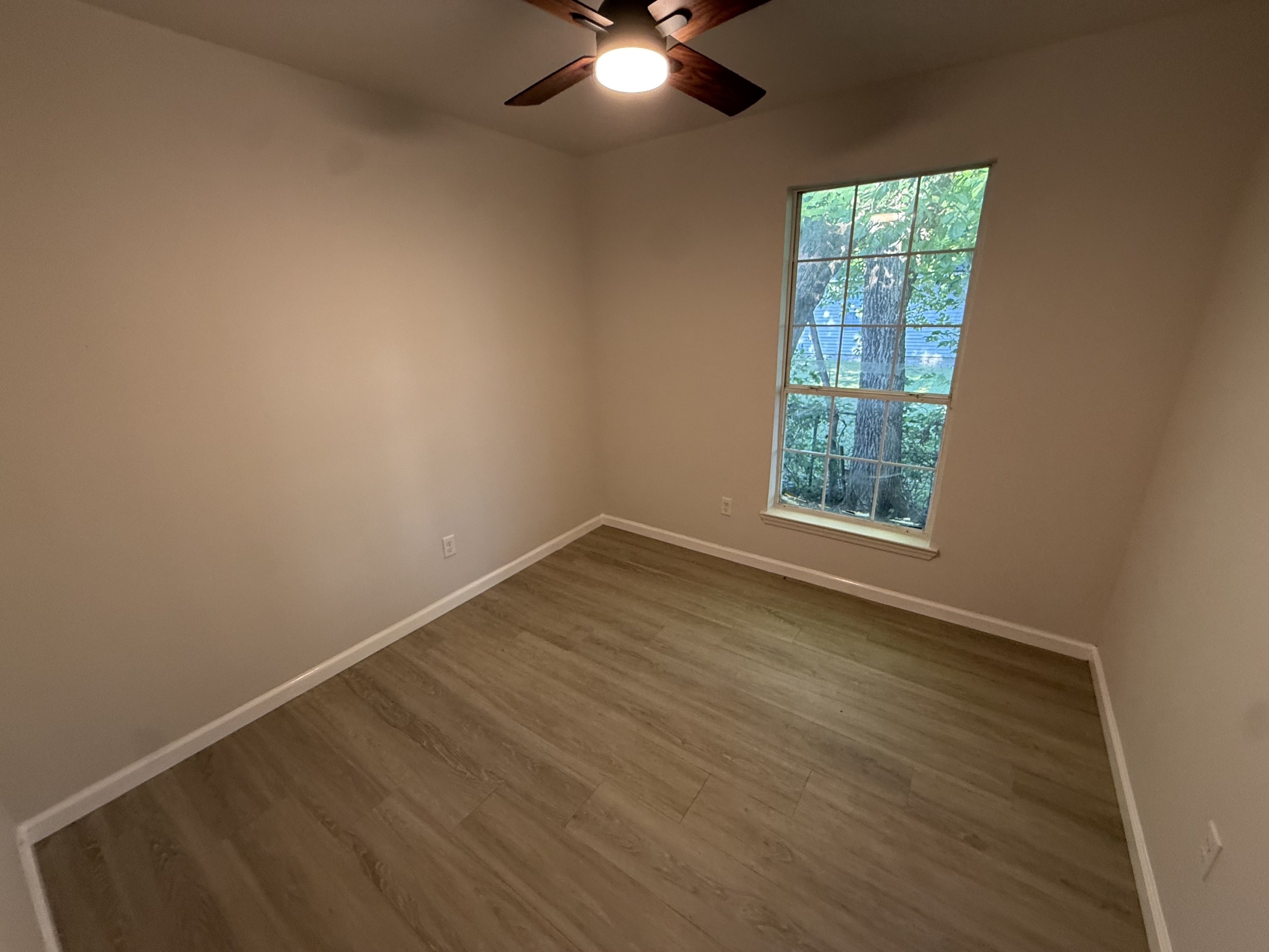 1707 E 50th St unit B – photo 4
