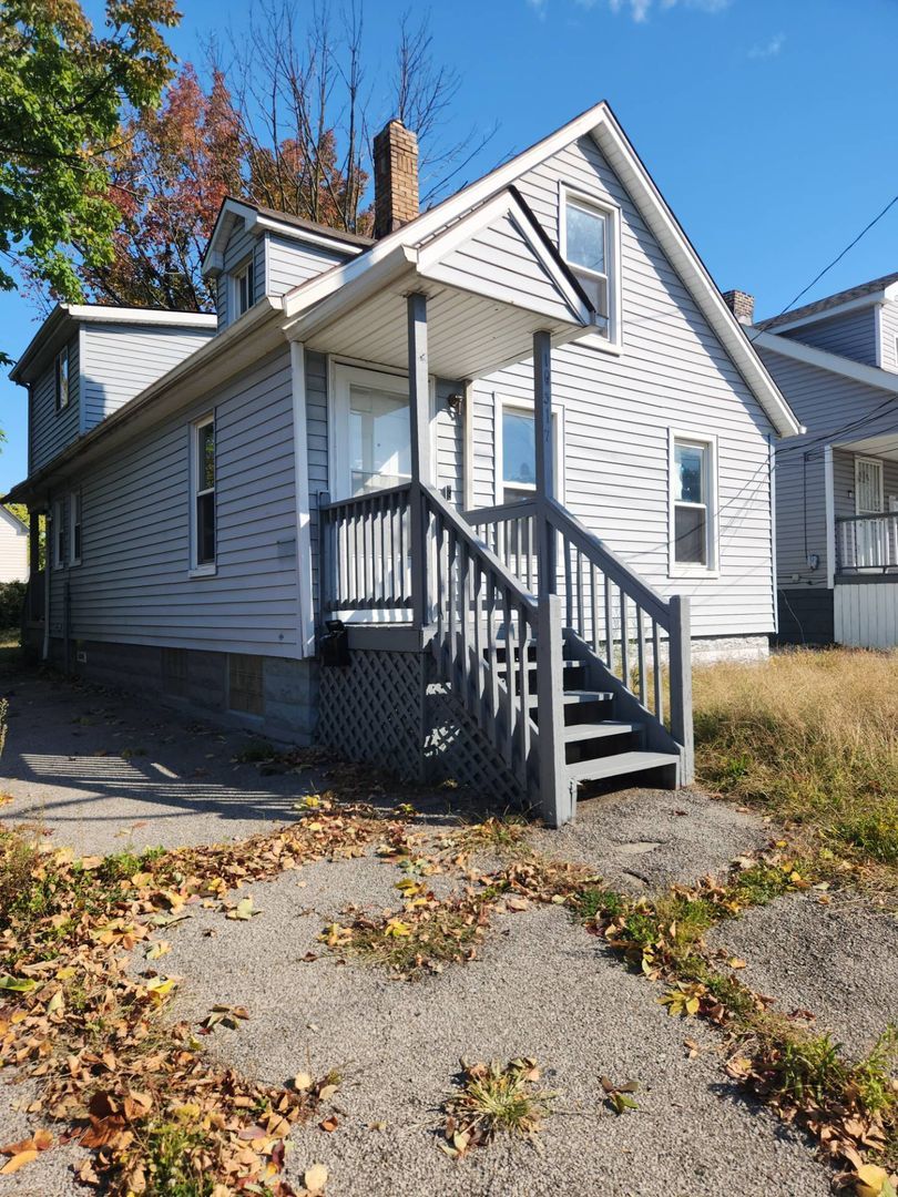 10317 Reno Ave – photo 1