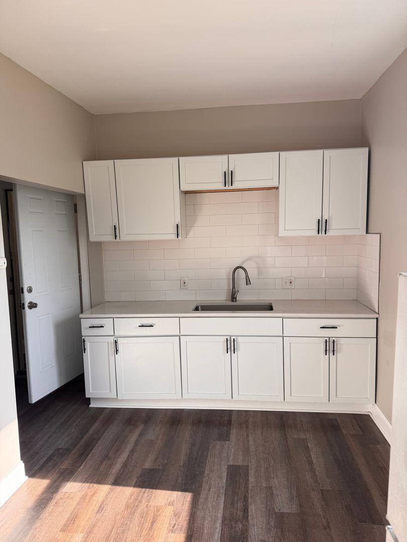 4518 McGregor Ave unit #3 (Back Up) – photo 2
