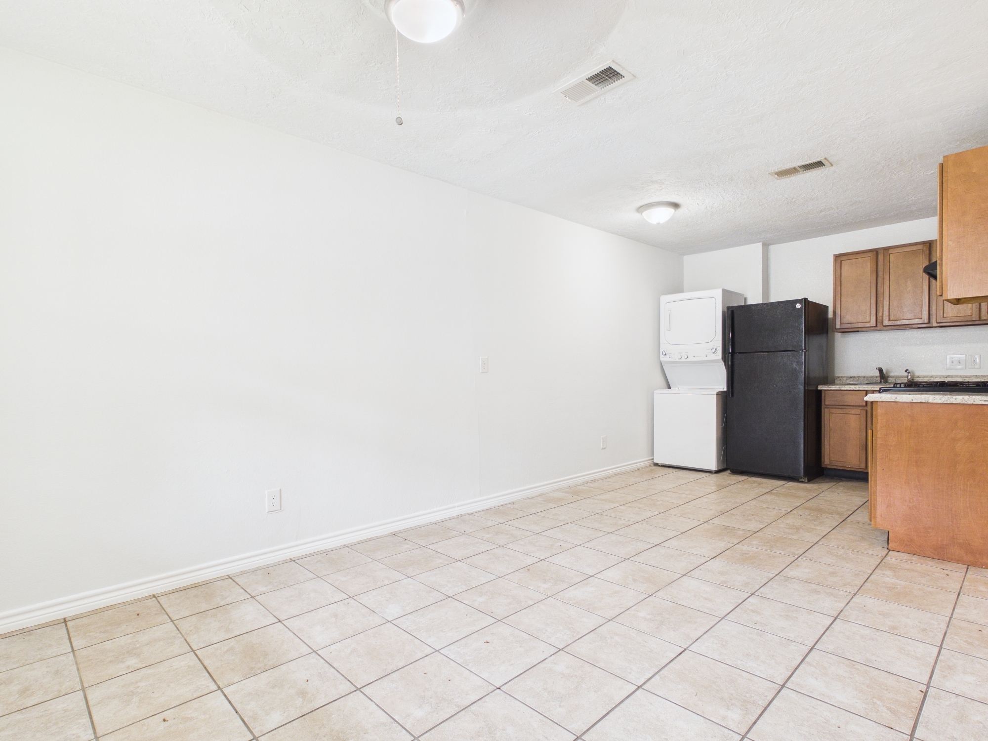 1906 Finfeather Rd – photo 3