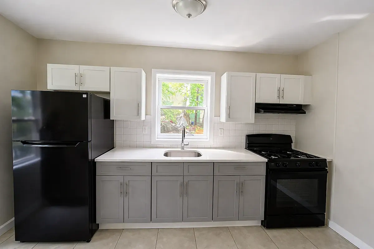258 S 11Th – photo 2