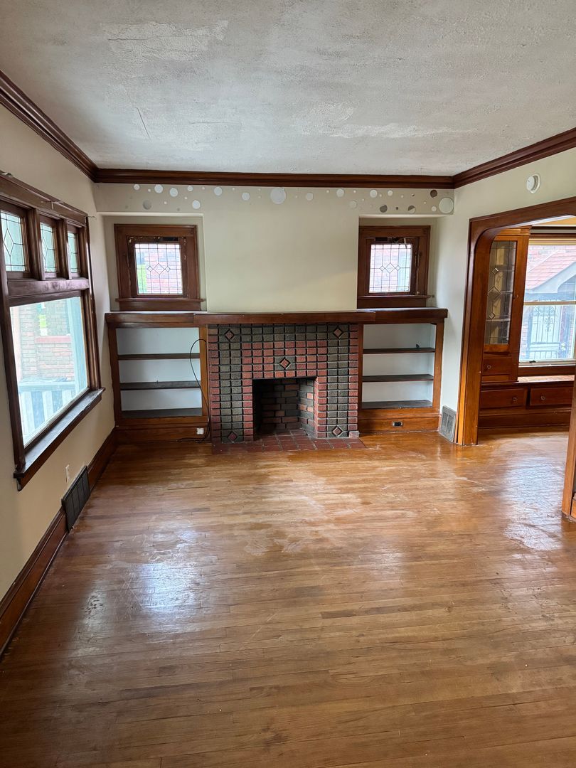 5225 Theodore St – photo 2