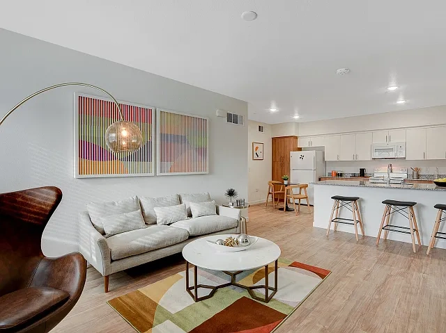 Showboat Park Apartments – photo 2