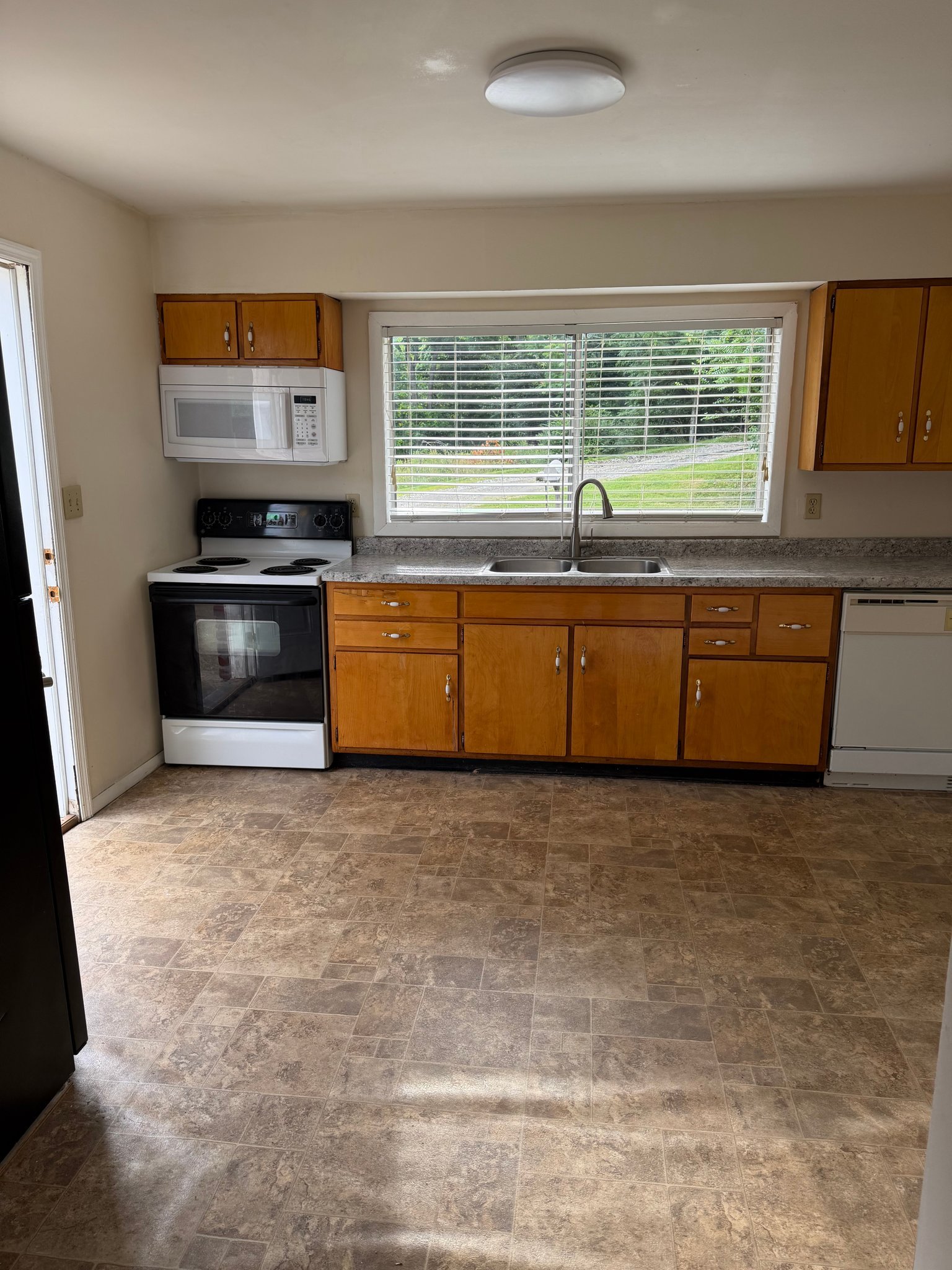 3348 8th St – photo 5