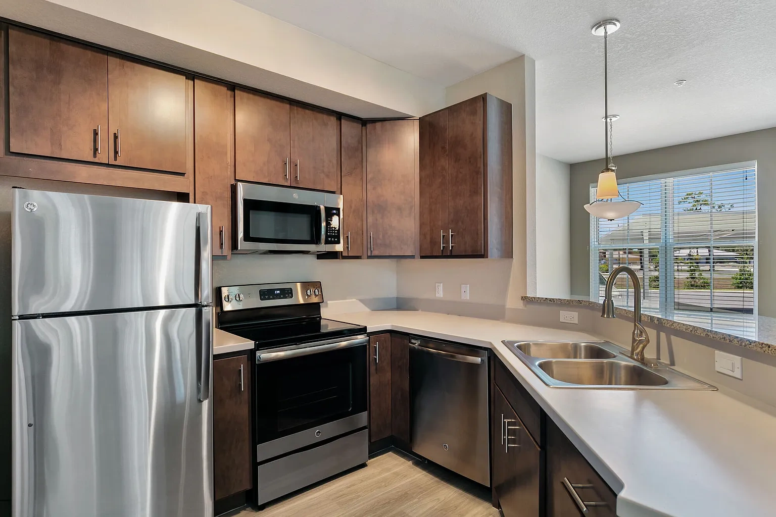 Lemon Bay Apartments – photo 5