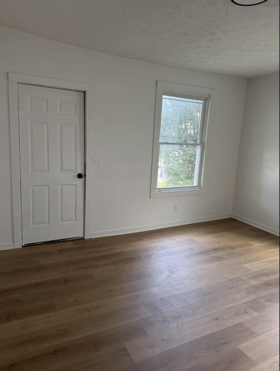 861 E Market St – photo 3