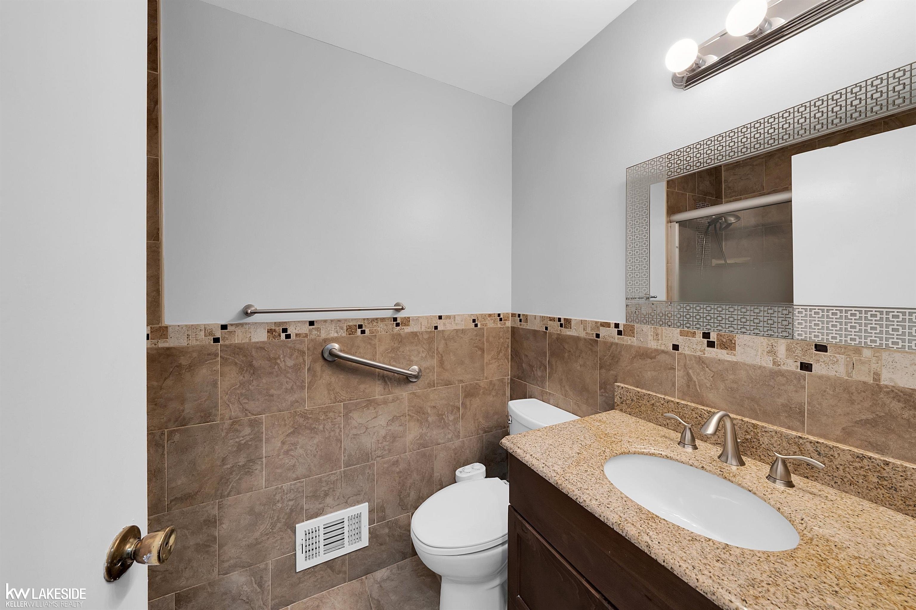 107 Bloomfield Blvd – photo 4