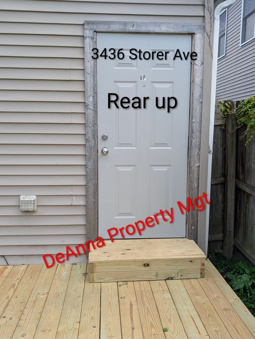 3436 Storer Ave unit Up – photo 1