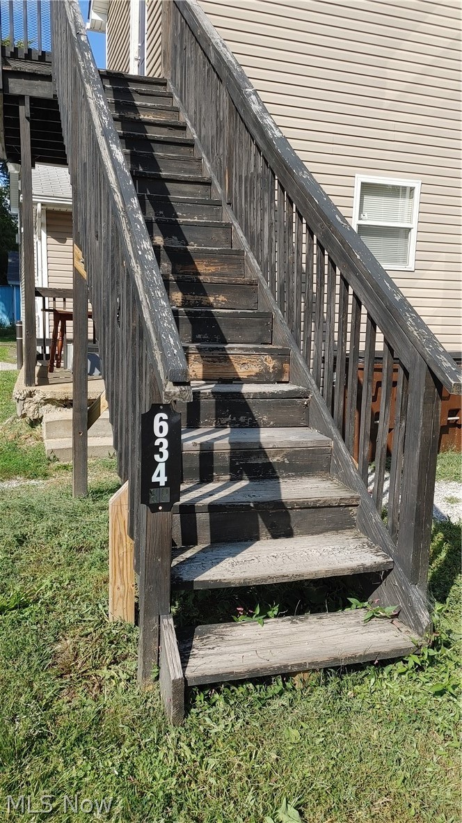 634 Sumner St unit UP – photo 2