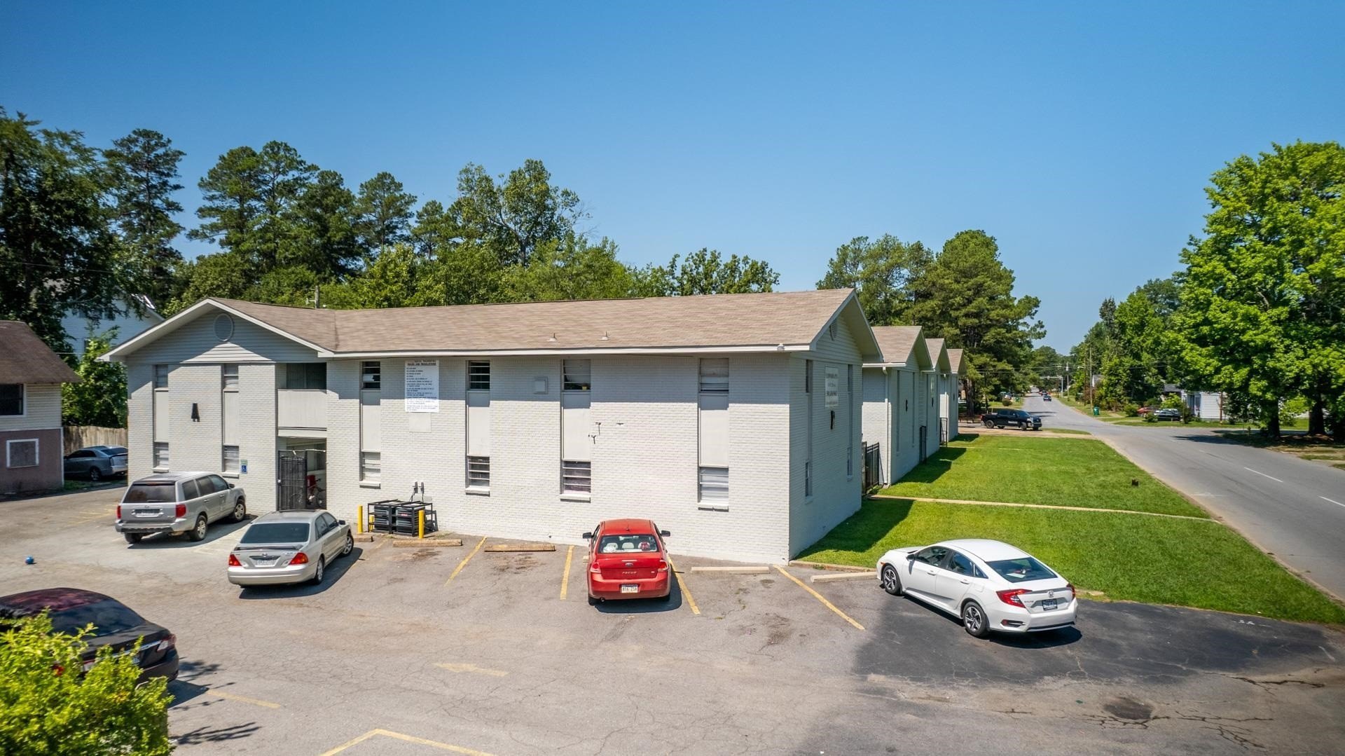 818 W 28th Ave – photo 4