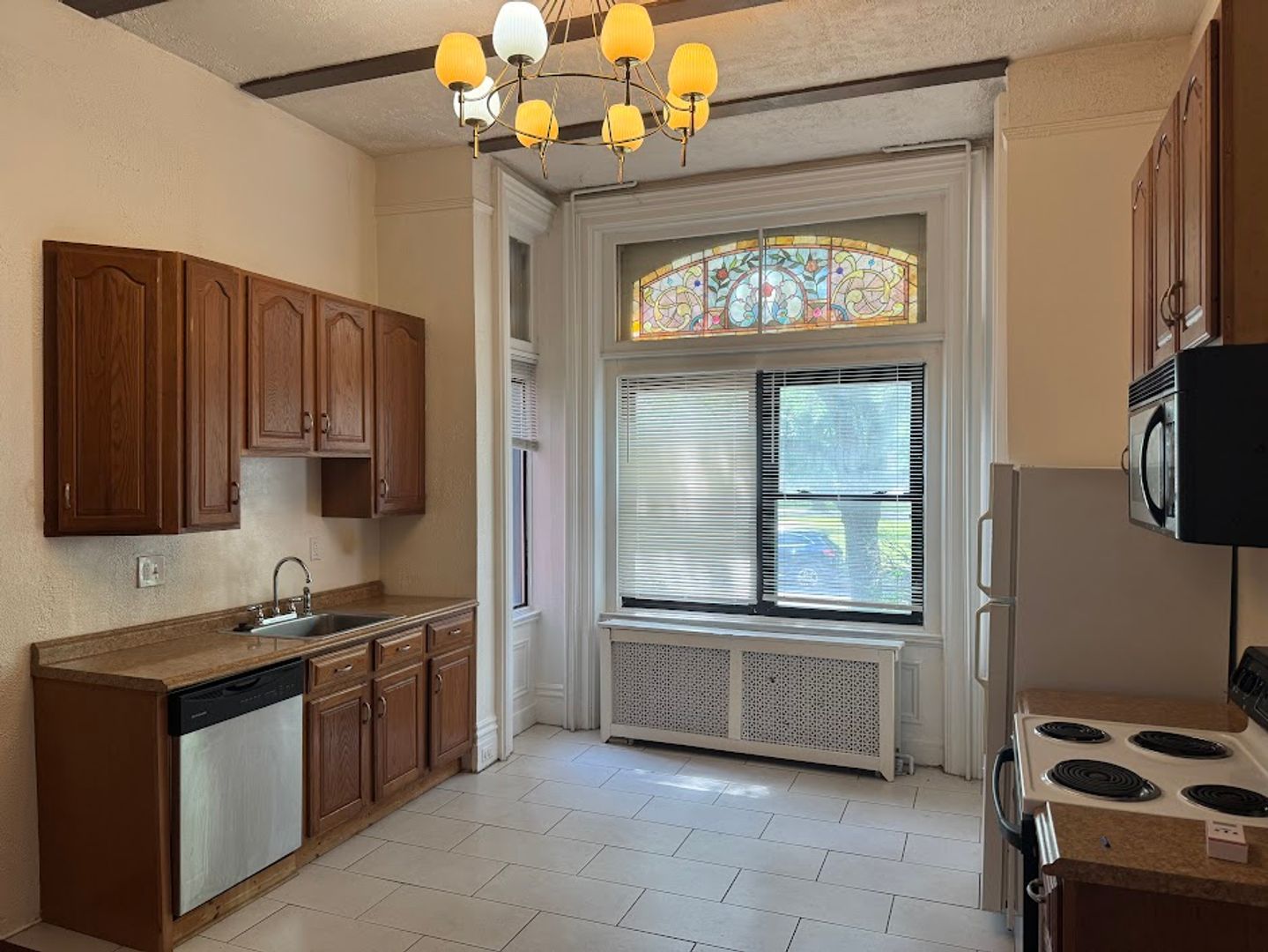 816 Cedar Ave unit 1st Floor – photo 3