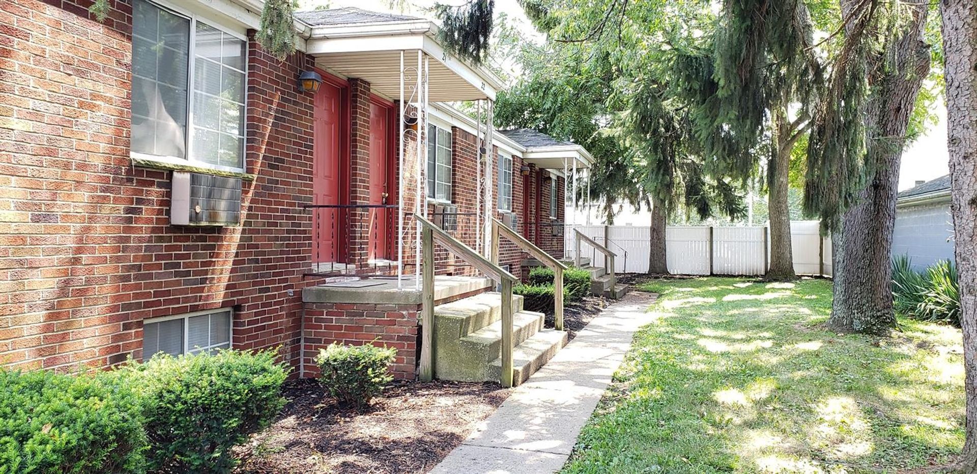 1821 Ferndale Rd NW unit 33 – photo 1