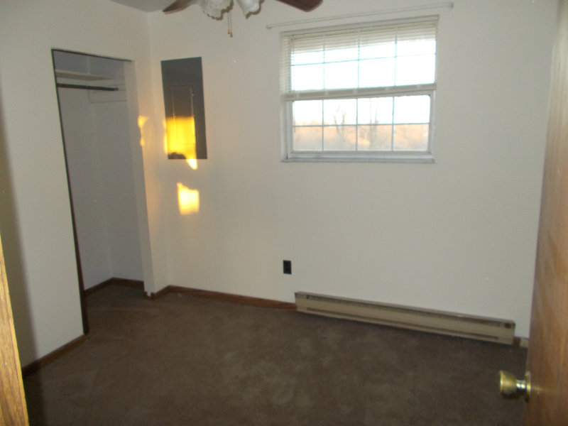 3262 8th St – photo 4