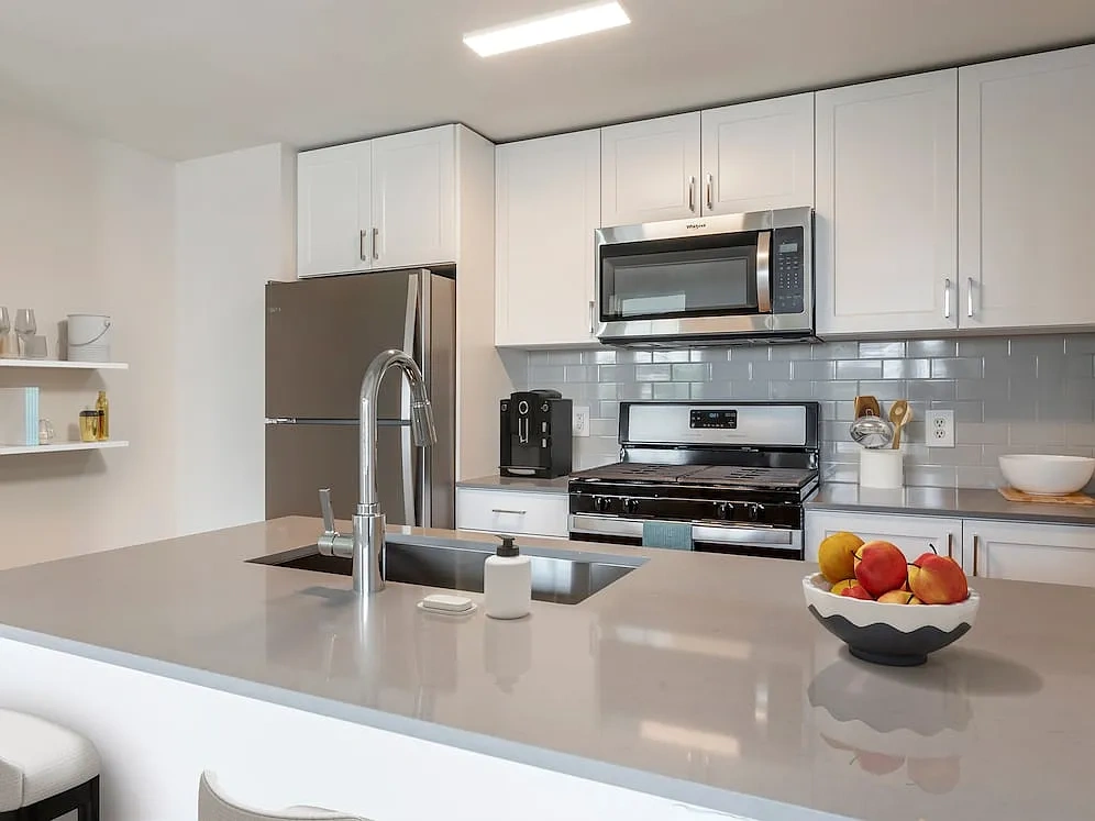 Avalon Westbury – photo 2