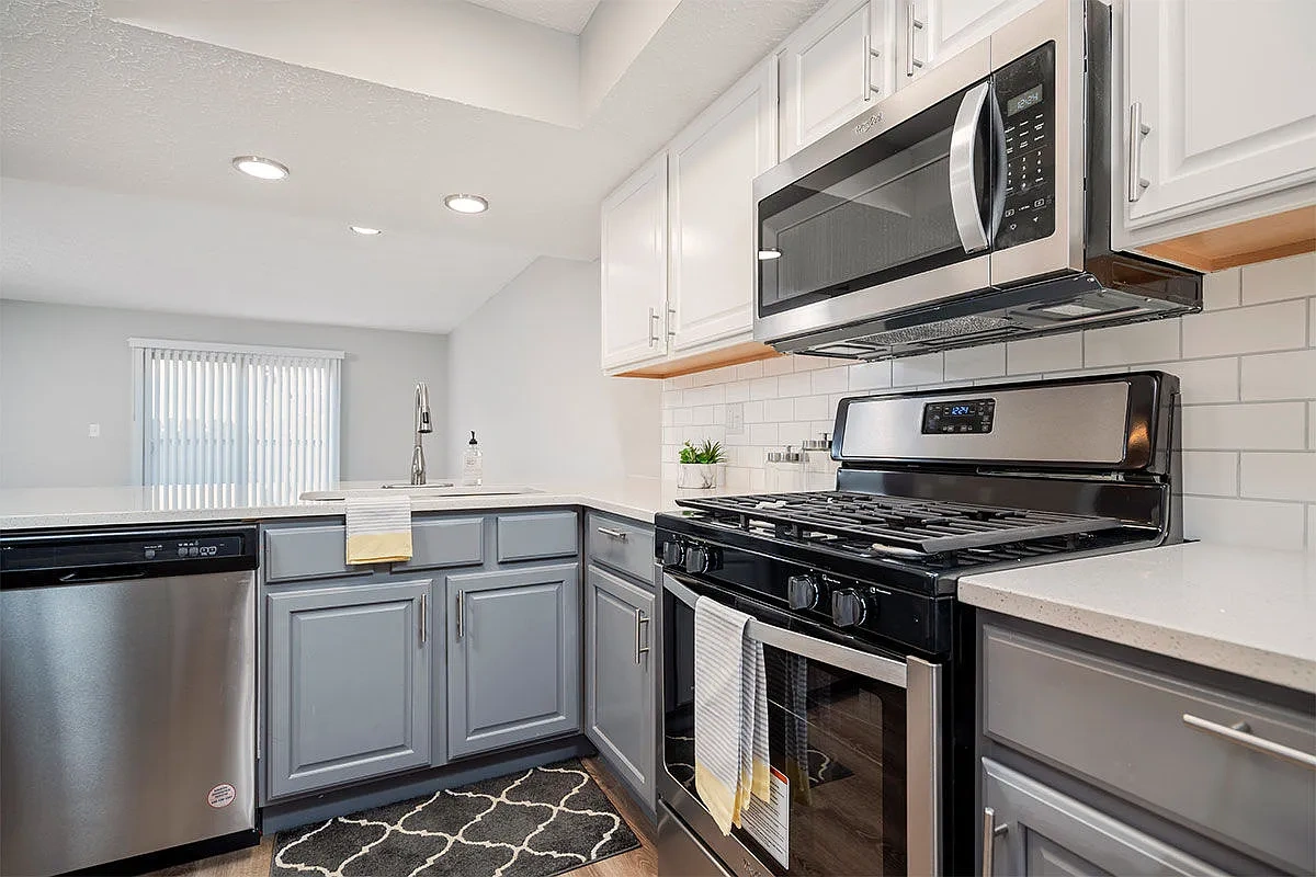 Mason Row Townhomes – photo 2