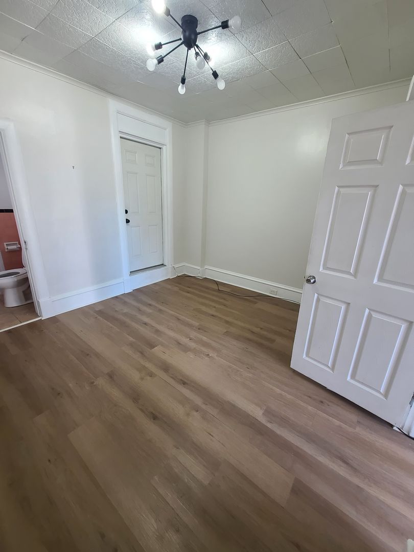 136 N 4th St unit Apartment 2F – photo 5