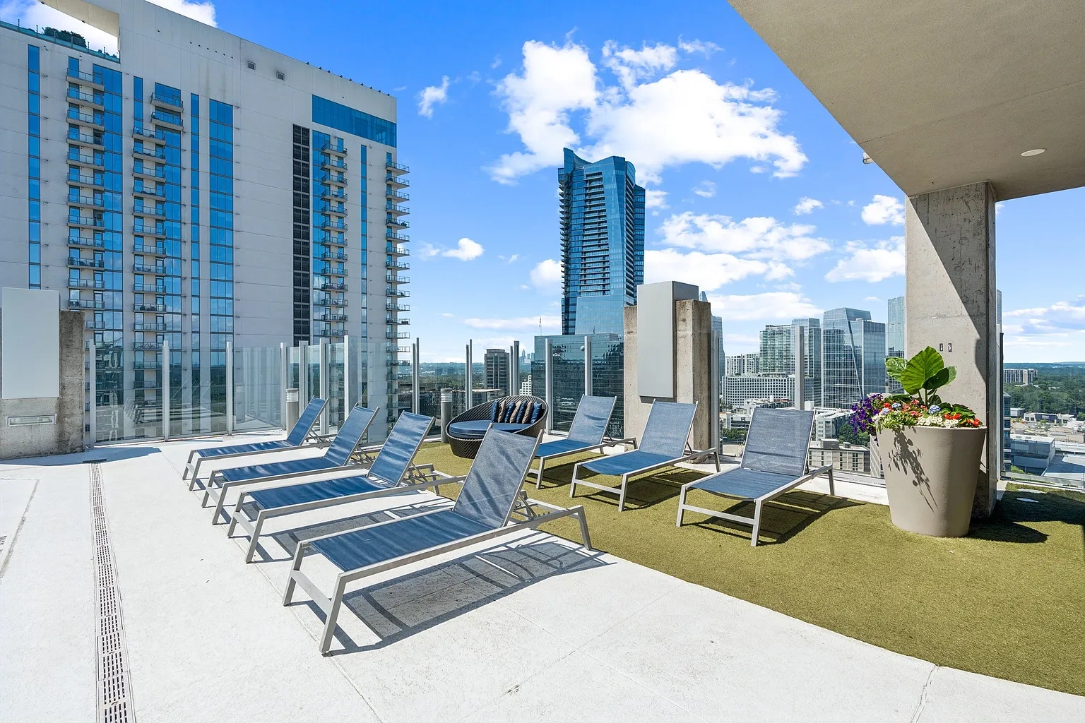 SkyHouse Buckhead – photo 3