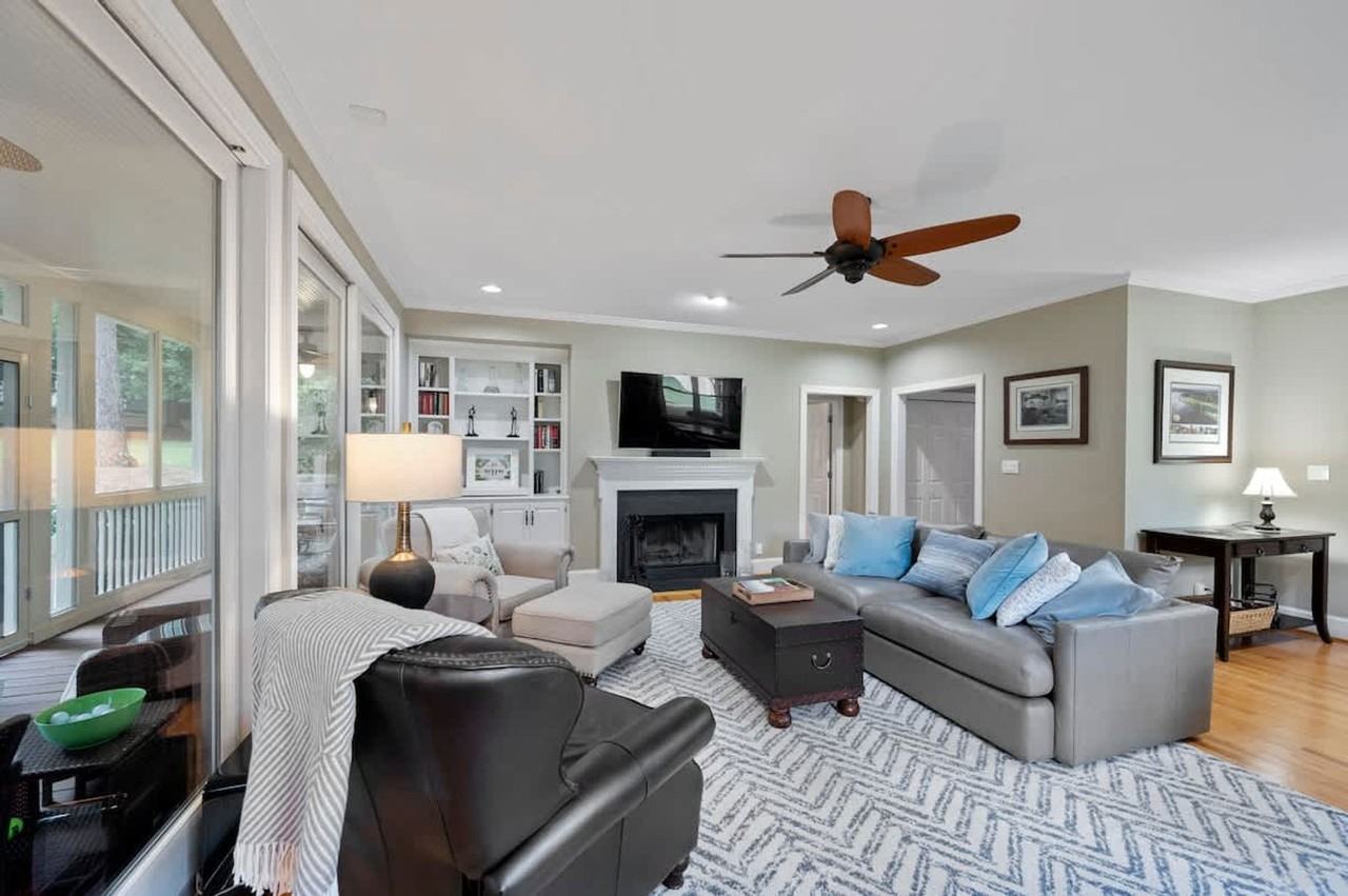 110 Mayfair Ct unit 1594705P – photo 2