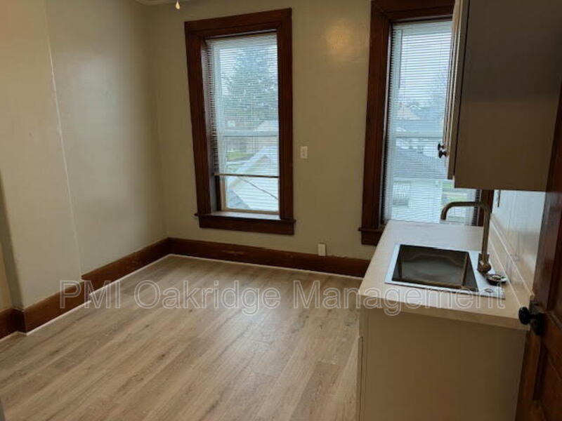 104 W 1st St – photo 2