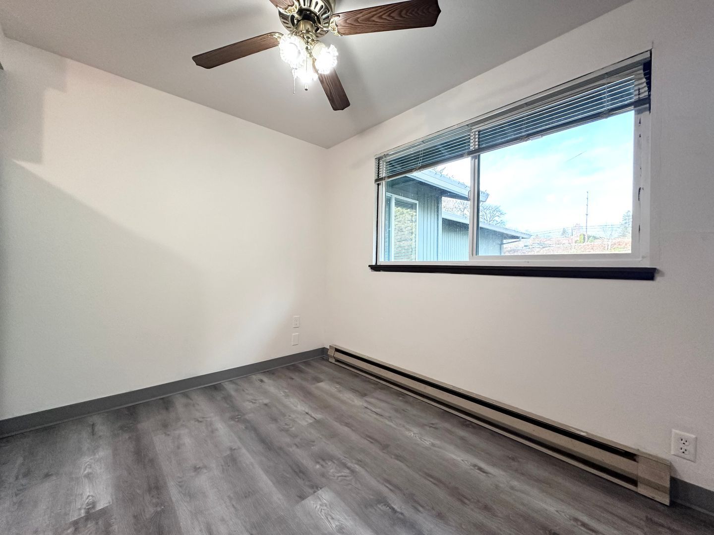 39910 McCormick Dr unit 39910 – photo 4