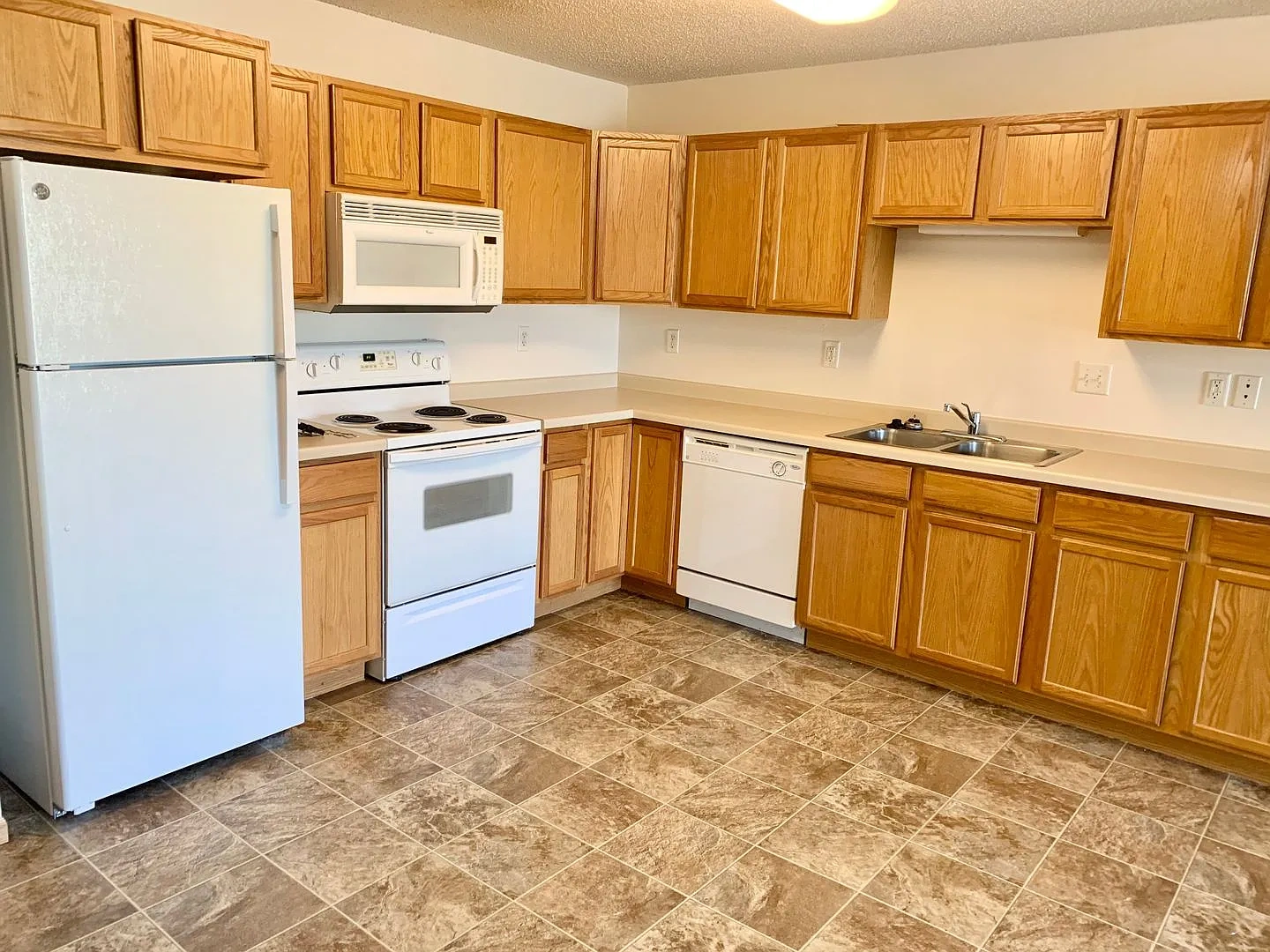 Huntington Pointe II – photo 4