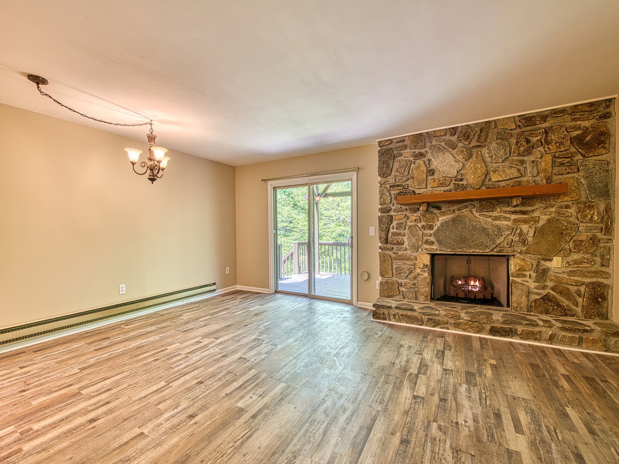 49 Riverside Villa Dr – photo 2