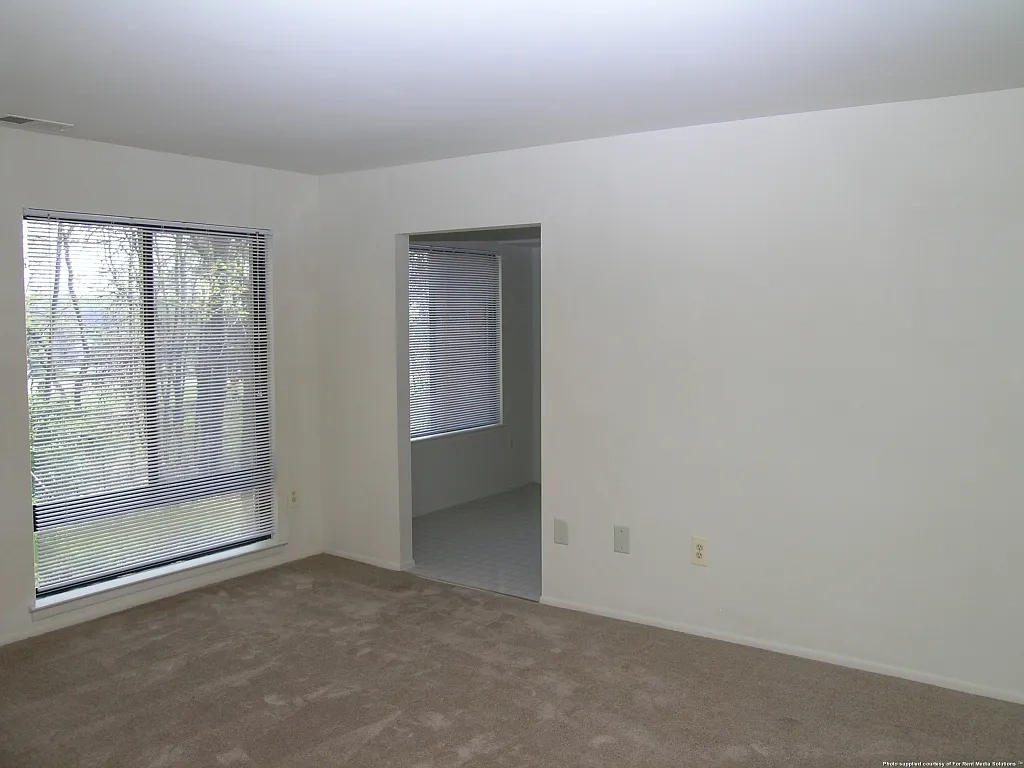 Shakespeare Park Apartments – photo 1
