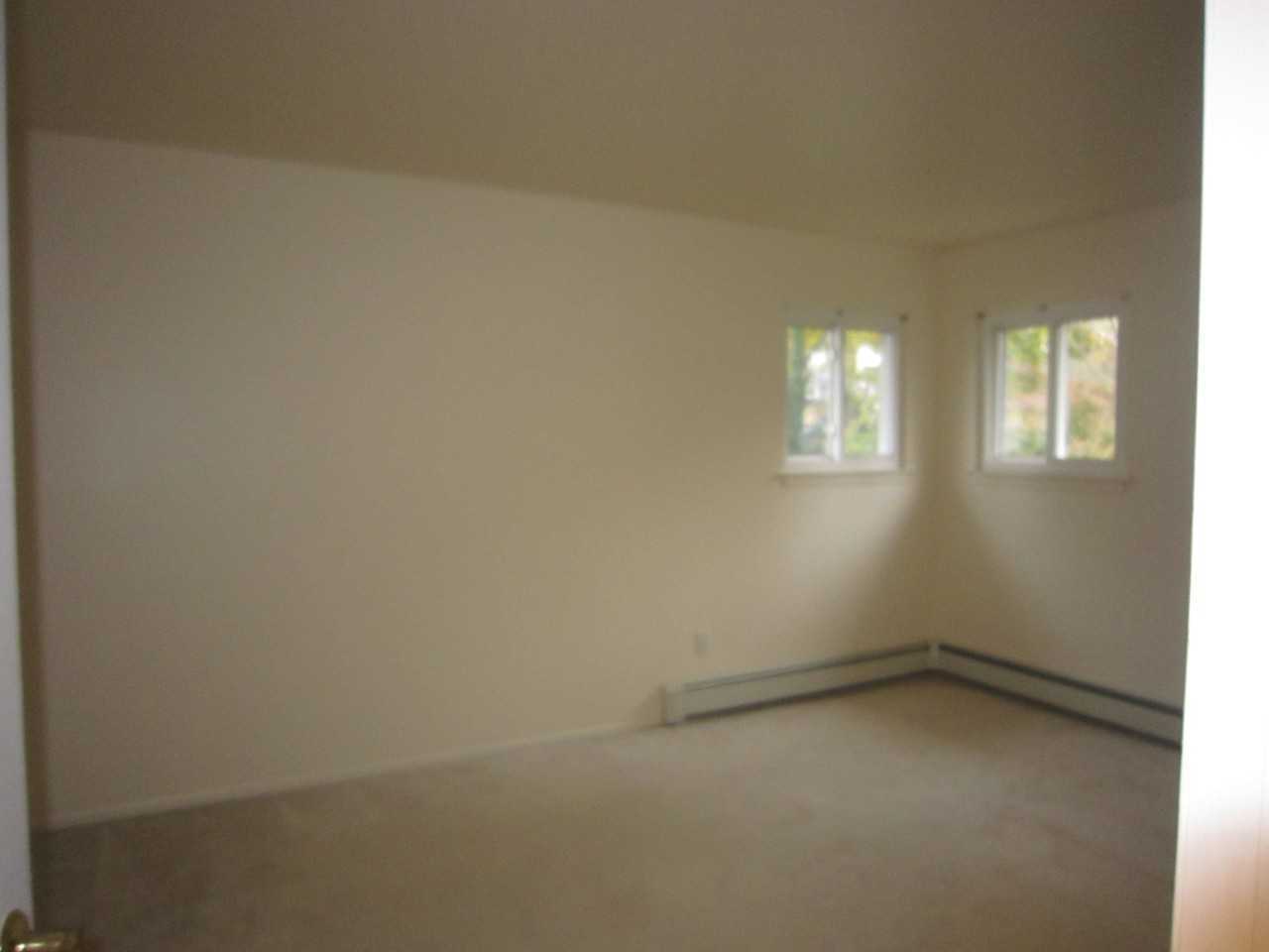 42 Maple St – photo 3