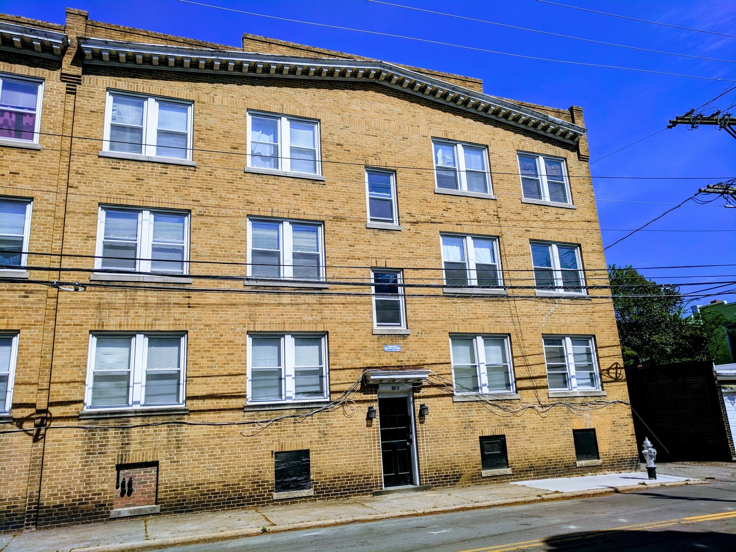 800 N Sheppard St unit Apt. 09 – photo 1