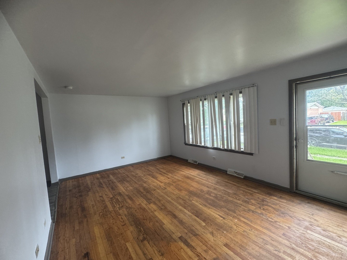 27 W 155th Pl – photo 2