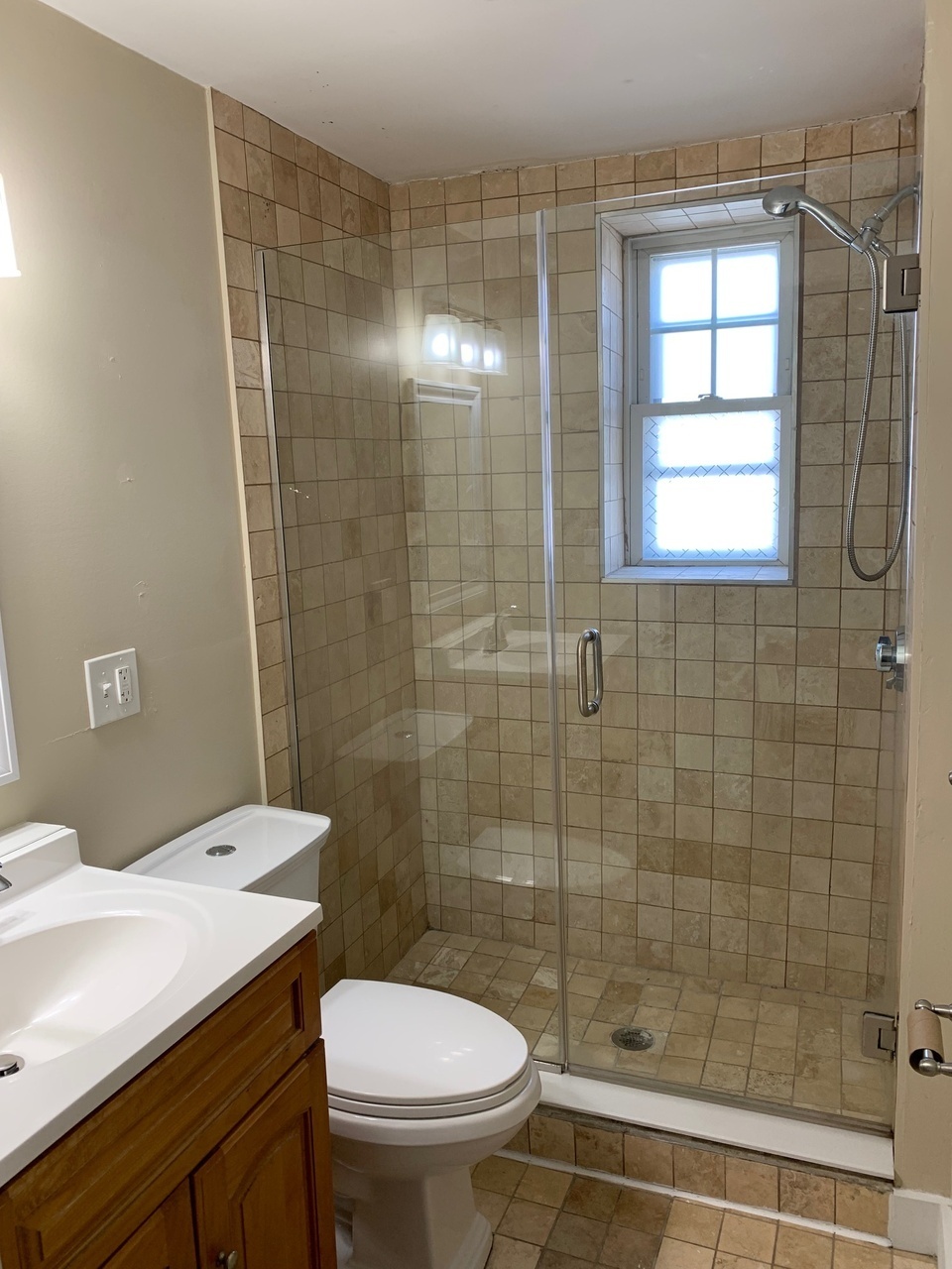 72 Orient Ave – photo 4