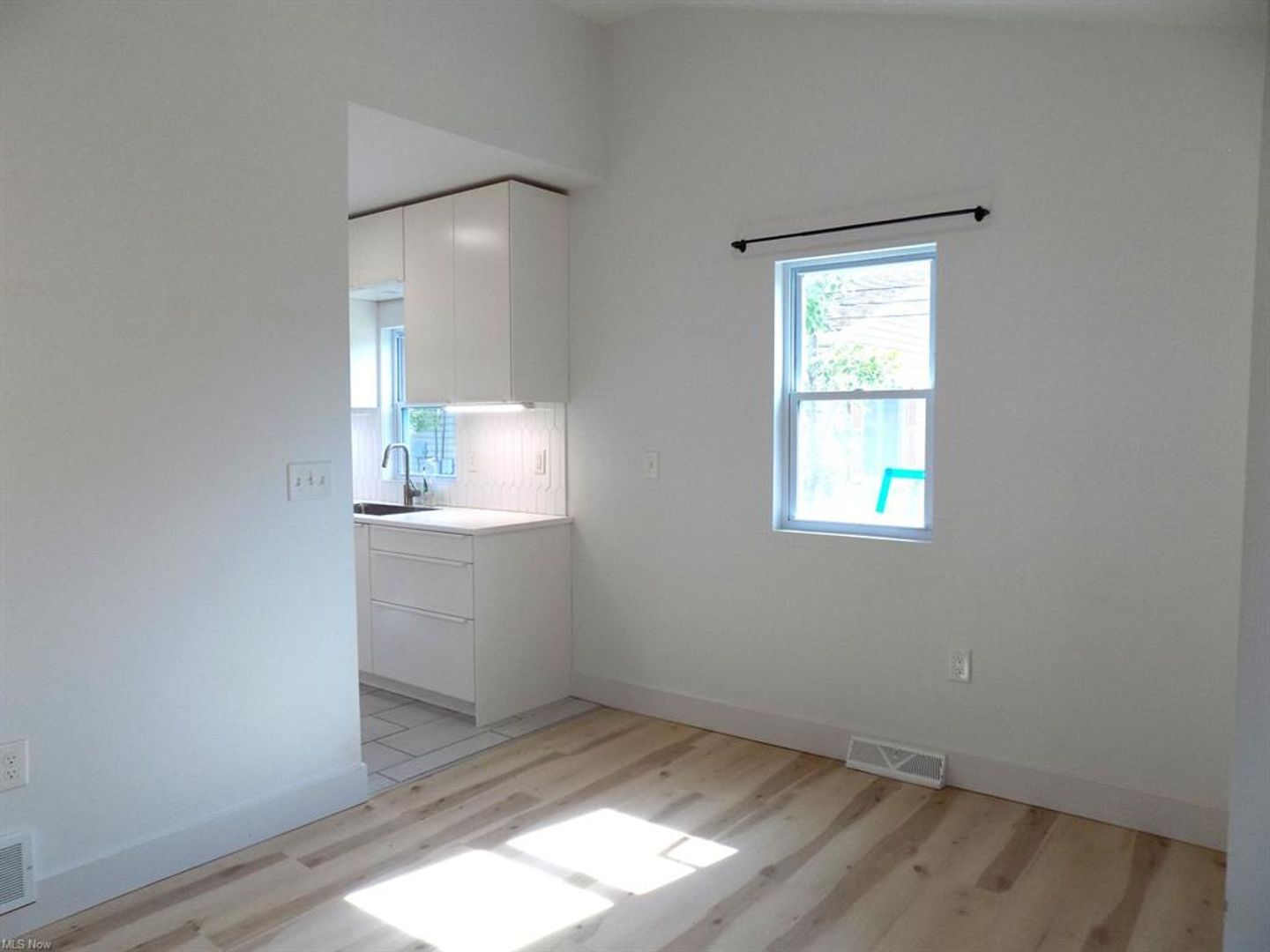 1094 Moneta Ave – photo 5