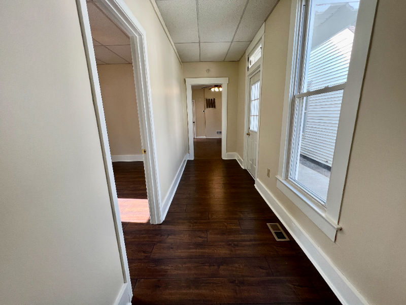 1813 E Elm St – photo 5