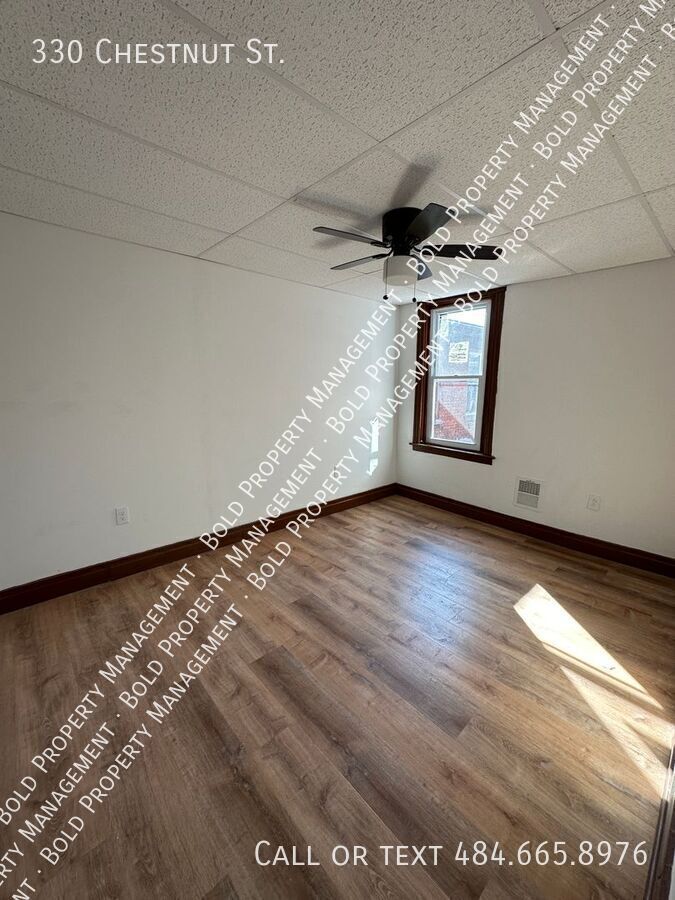 330 Chestnut St – photo 5