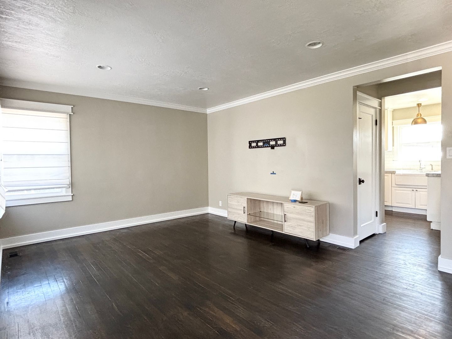 2054 E Crystal Ave – photo 3
