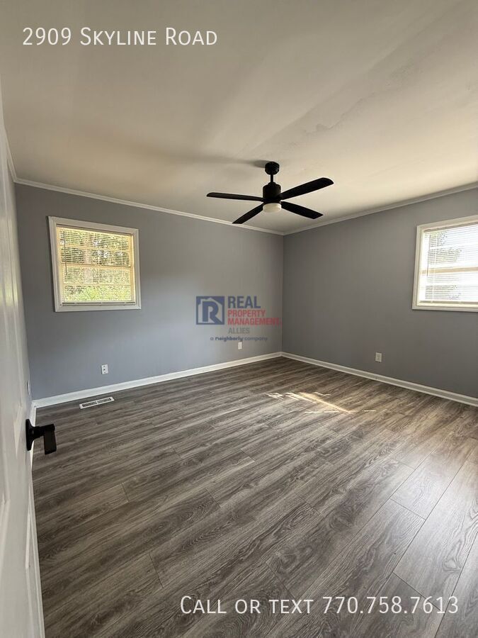 2909 Skyline Rd – photo 4